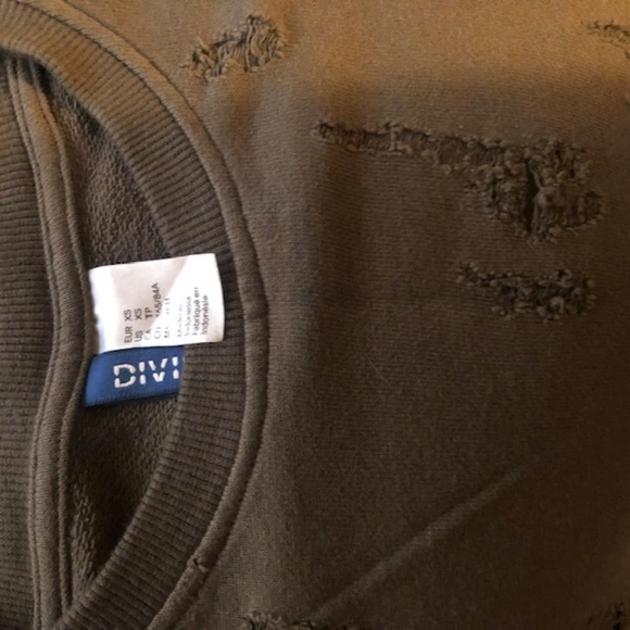 Asos olive green distressed long sleeve - Picture 5 of 6